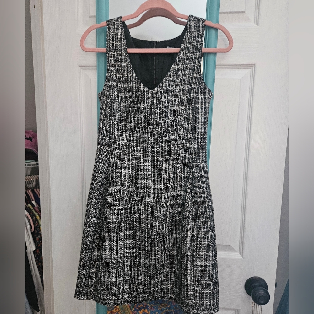 🌈 EUC Monteau Black White Tweed Sleevless  Jumper Dress